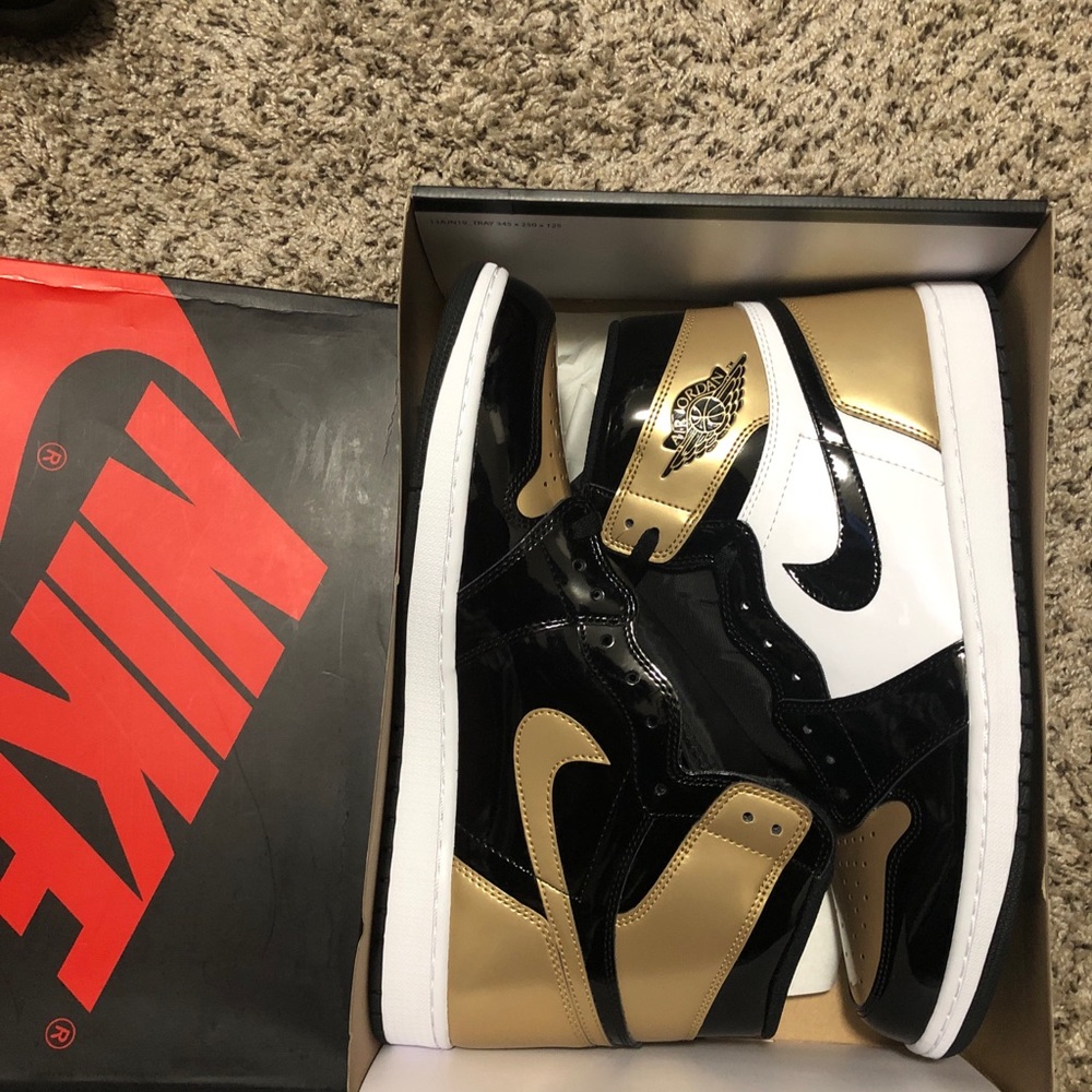Jordan 1 nrg gold toe